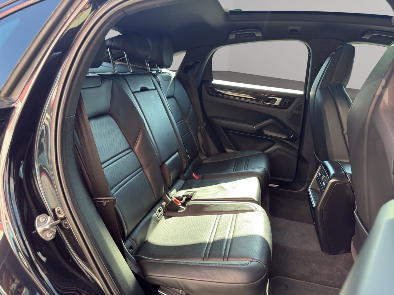 Porsche Cayenne E-Hybrid - Foto 2