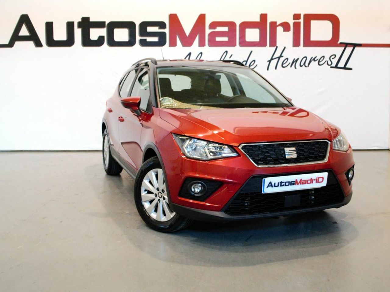 Faros halogenos con luz  de segunda mano - seat arona 2021 /
