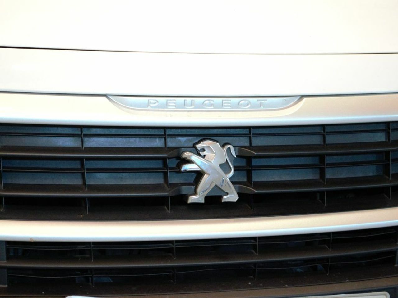 peugeot partner 2018 / foto grande (3)