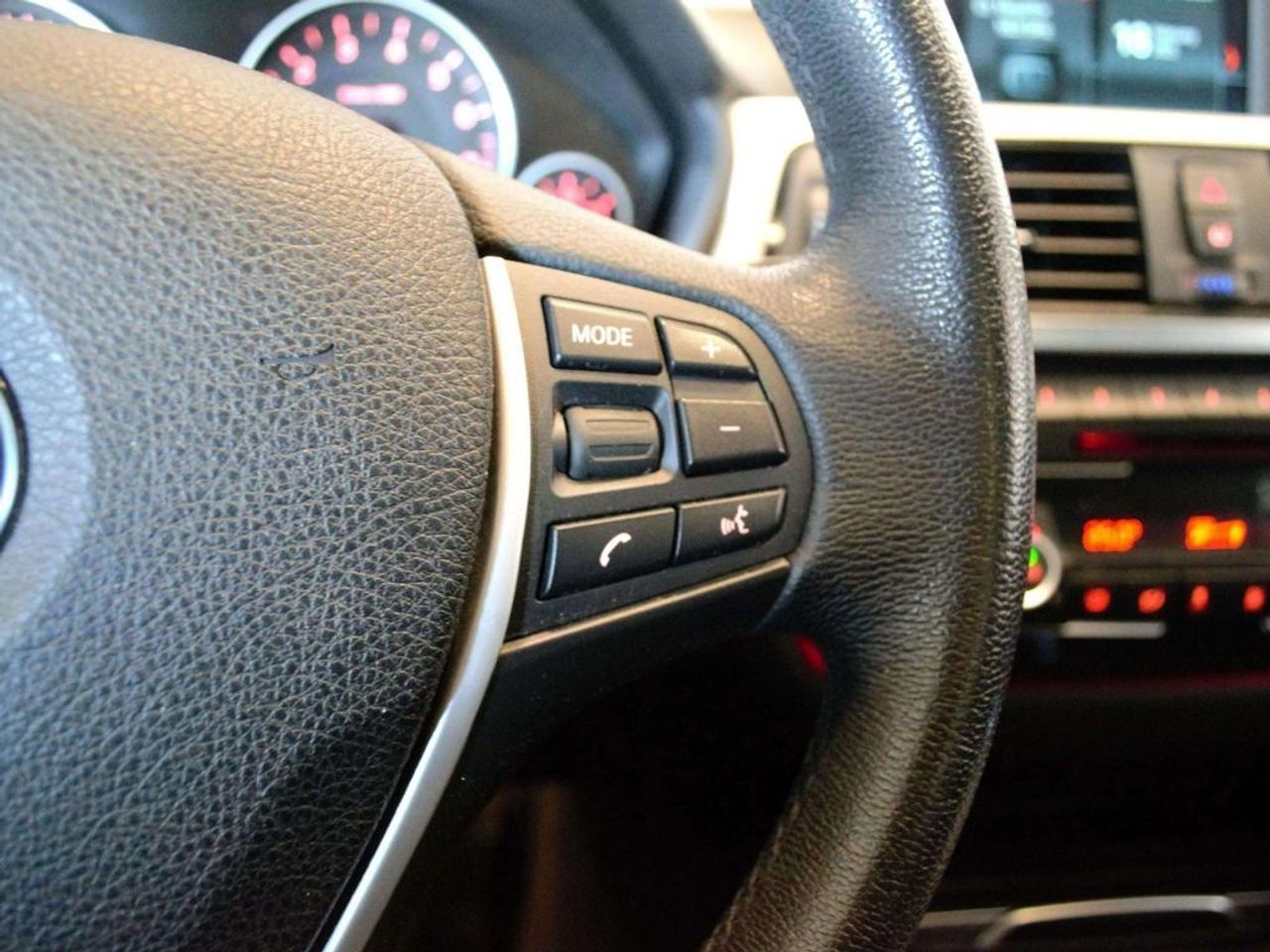 BMW Serie 3 318i - foto 18