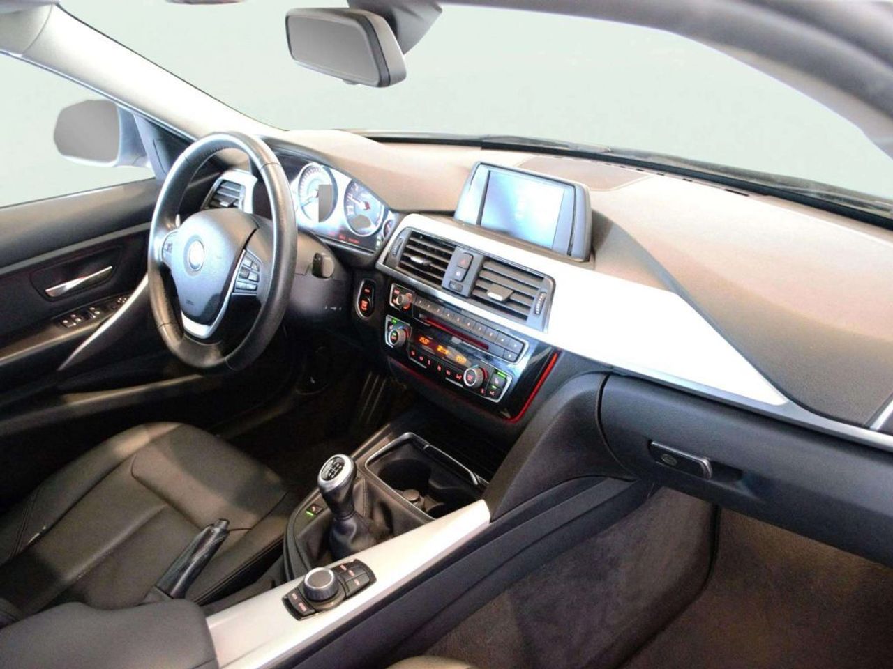 BMW Serie 3 318i - foto 7