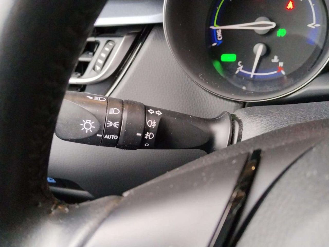 Toyota C-HR 1.8 125H Advance - foto 22