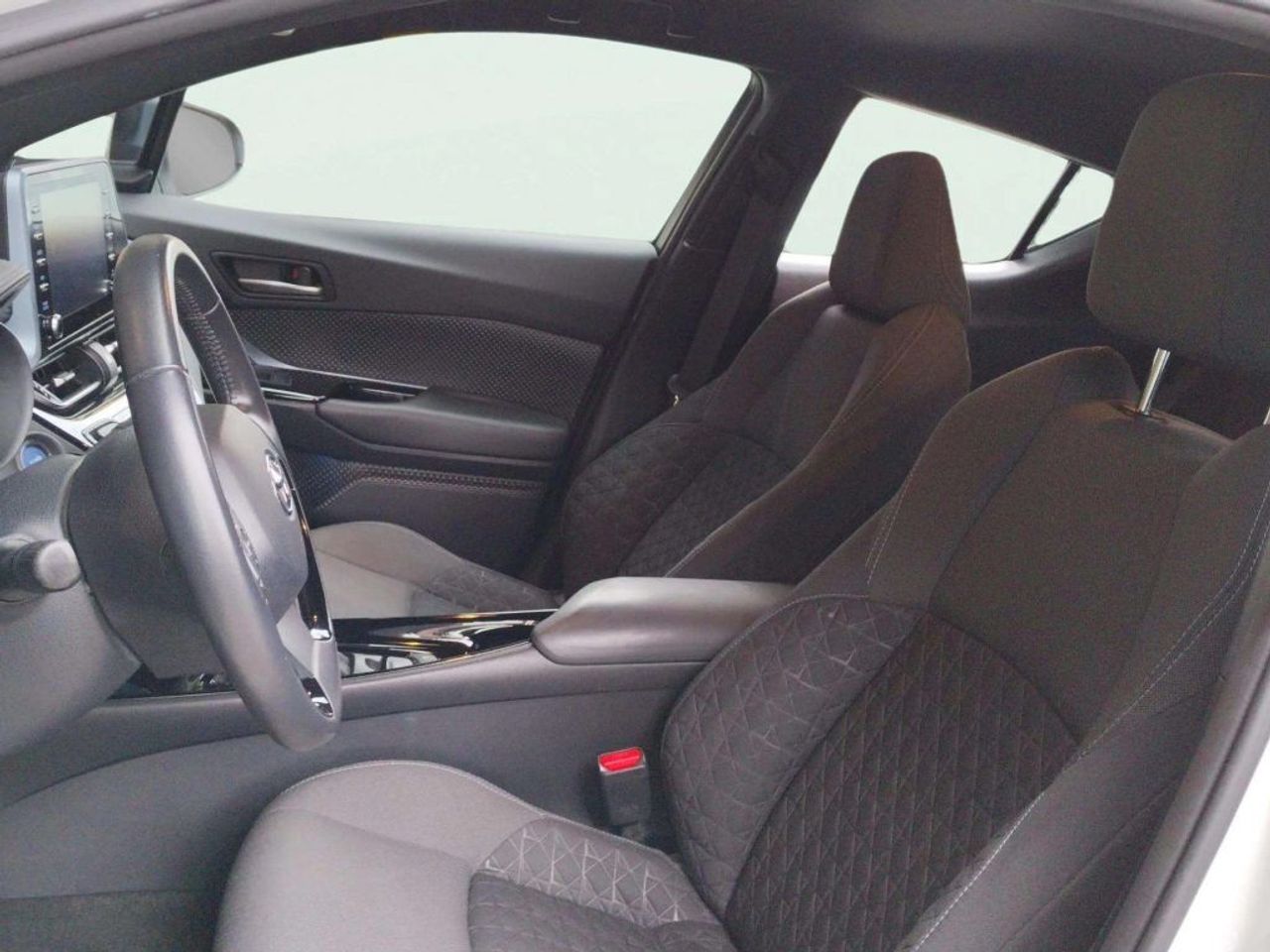 Toyota C-HR 1.8 125H Advance - foto 16