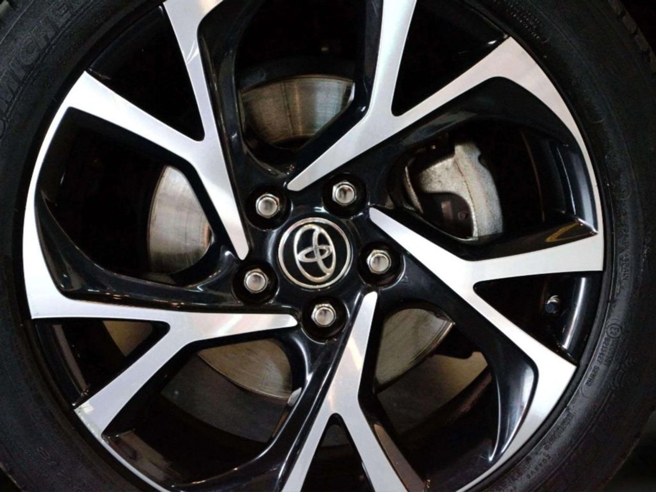 Toyota C-HR 1.8 125H Advance - foto 34