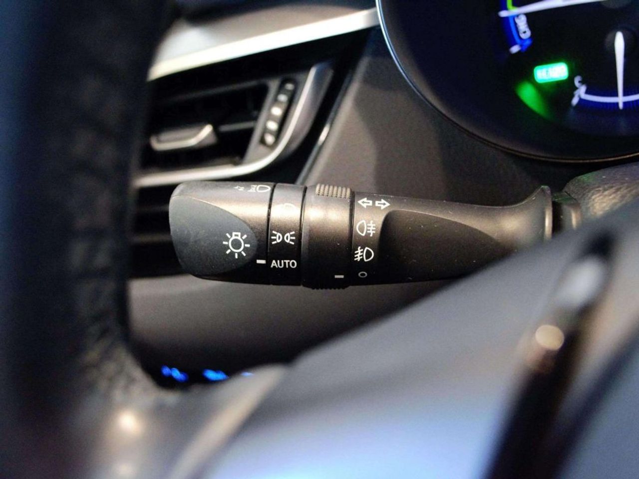 Toyota C-HR 1.8 125H Advance - foto 22