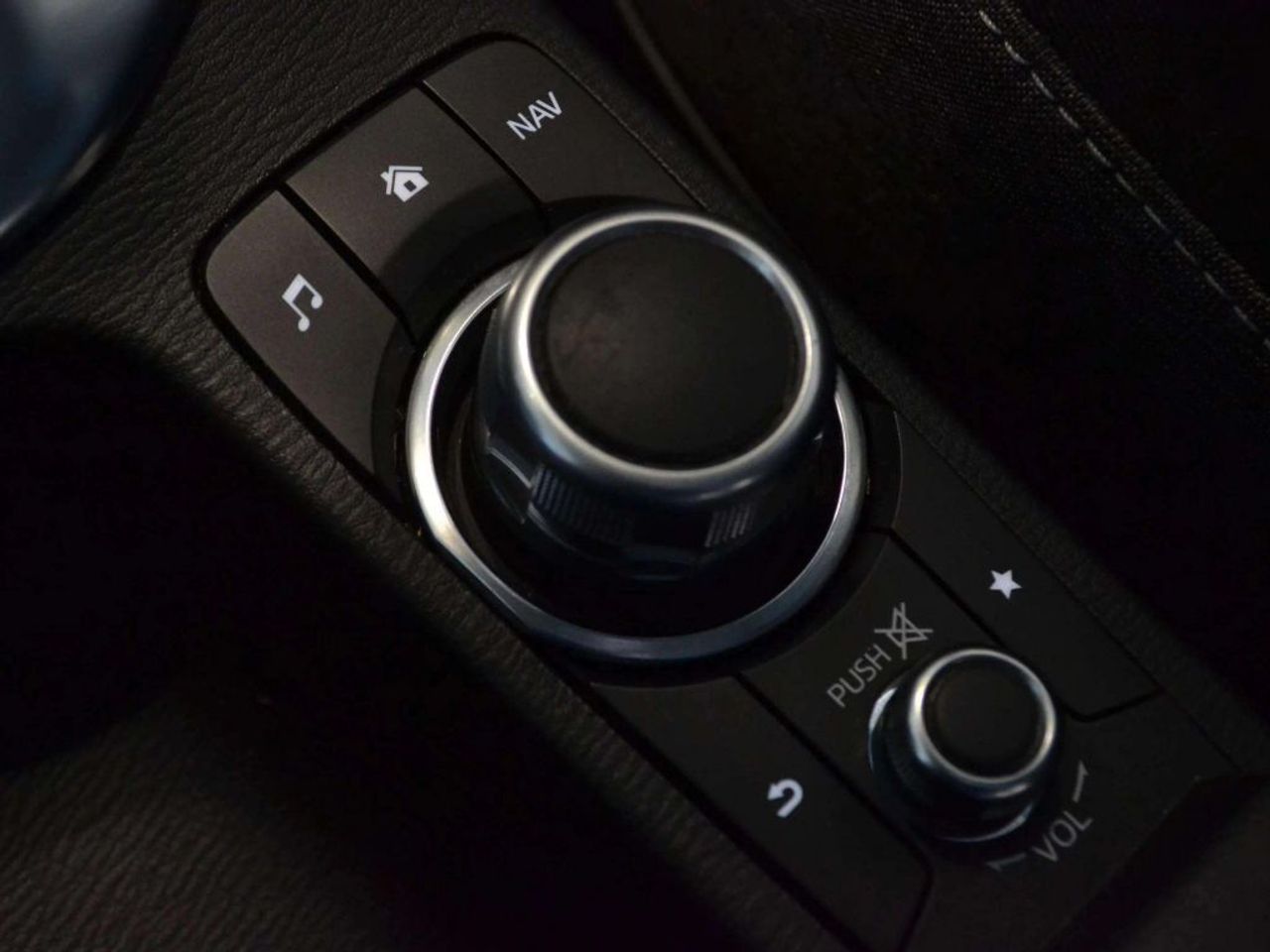 Mazda 2 e-SKYACTIV G 66kW (90CV) Center-Line - foto 24