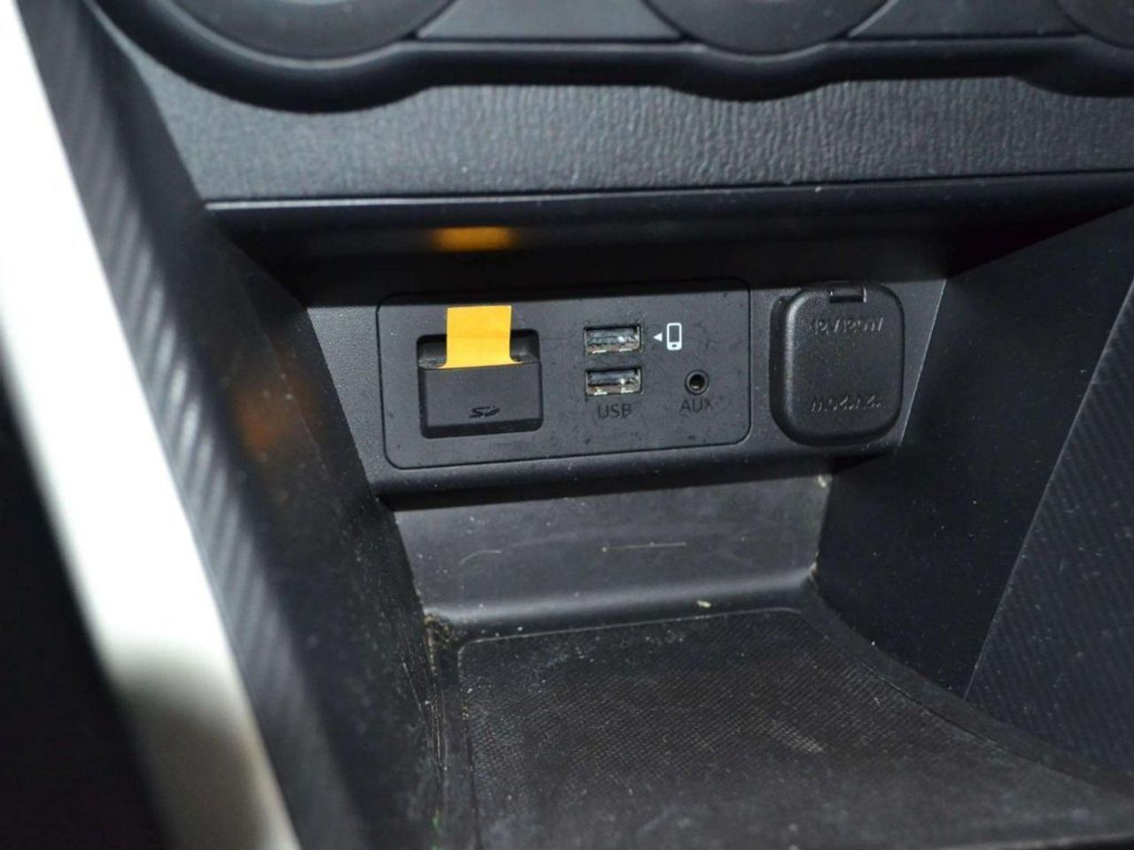 Mazda 2 e-SKYACTIV G 66kW (90CV) Center-Line - foto 27