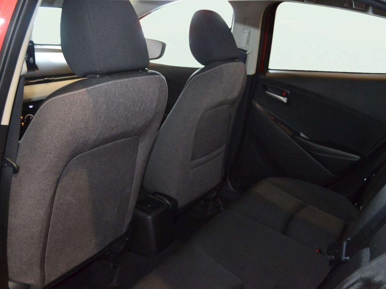 Mazda 2 e-SKYACTIV G 66kW (90CV) Center-Line - foto 11