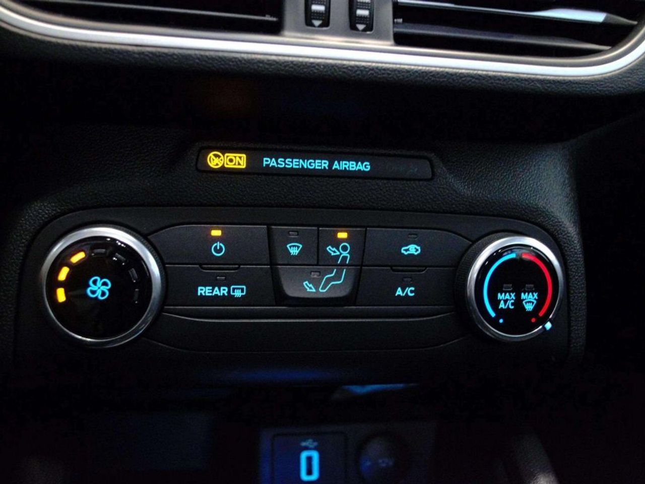 Ford Focus 1.5 Ecoblue 88kW Trend Edition - foto 33