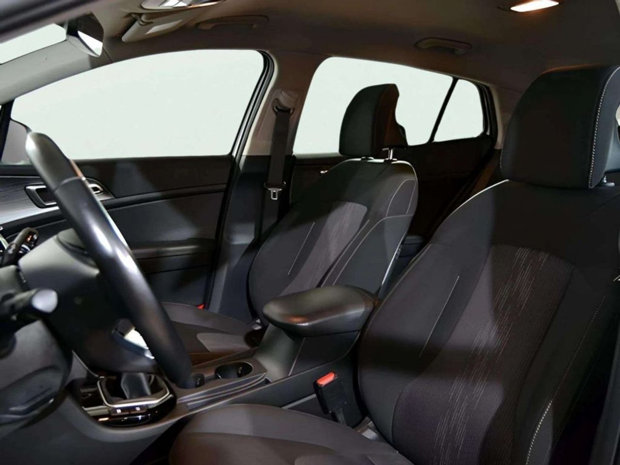 Kia Sportage 1.6 T-GDi 110kW (150CV) Concept 4x2 - foto 11