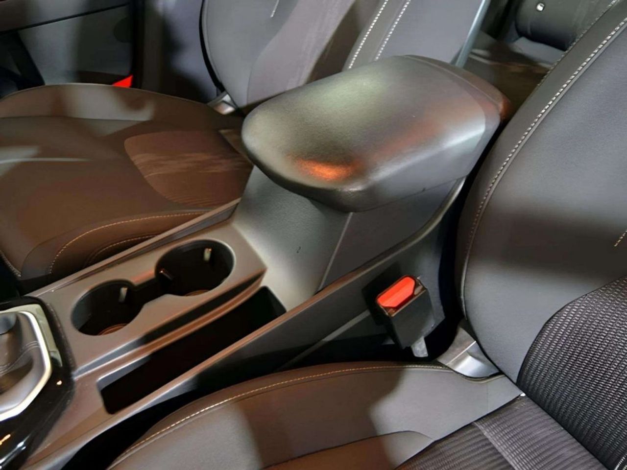 Kia Sportage 1.6 T-GDi 110kW (150CV) Concept 4x2 - foto 27