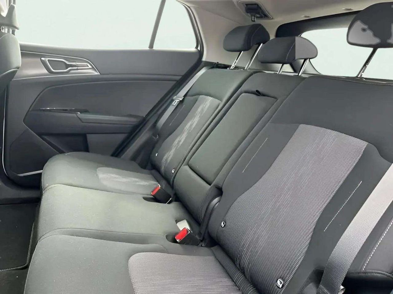 Kia Sportage 1.6 T-GDi PHEV 198kW (265CV) Drive 4x4 - foto 10