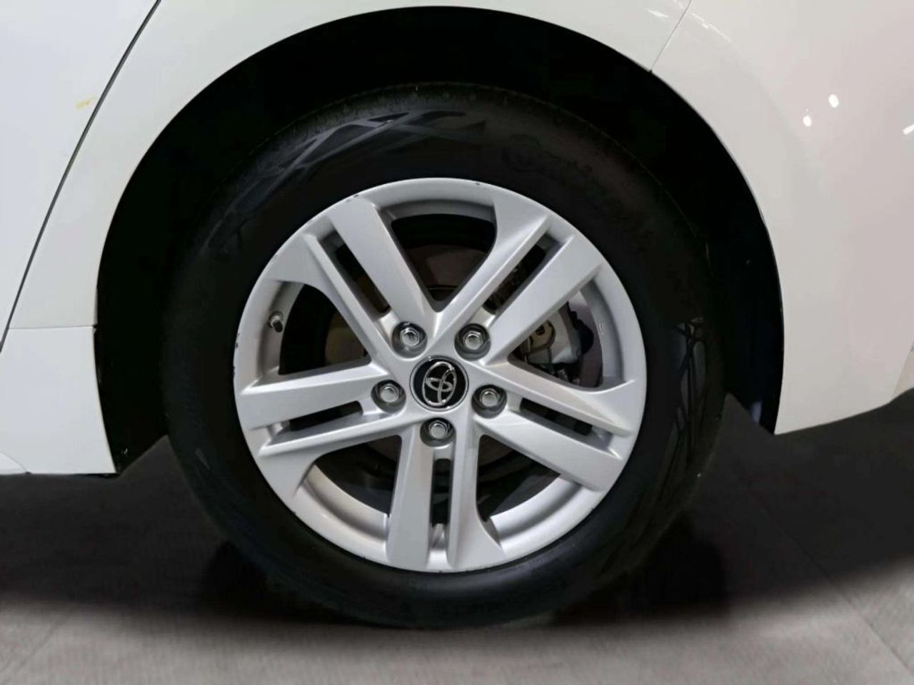 Toyota Corolla 1.8 125H BUSINESS PLUS E-CVT - foto 33