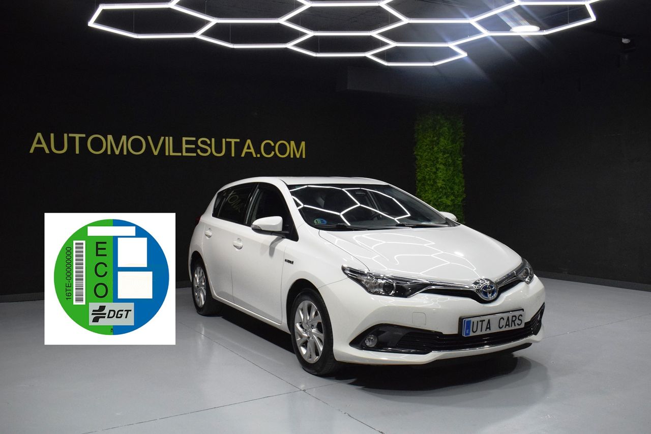 Foto toyota auris 2017 /