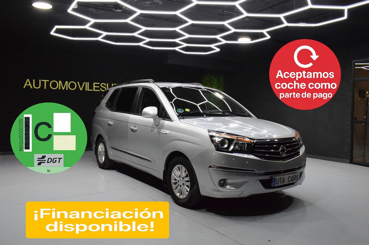 Ssangyong korando 2025 gris  de segunda mano - ssangyong rodius 2016 /
