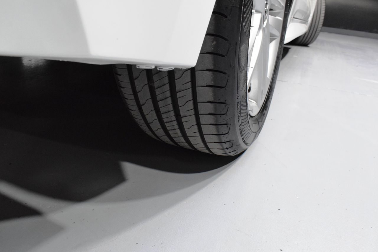 Toyota Corolla 1.8 HYBRID ACTIVE TECH E-CVT - Foto 25