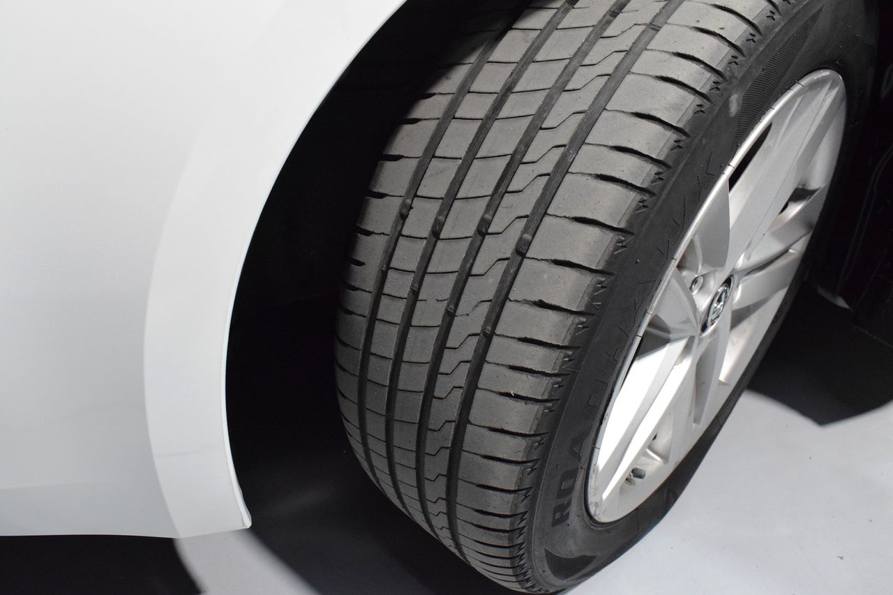 Toyota Corolla 1.8 HYBRID ACTIVE TECH E-CVT - Foto 23