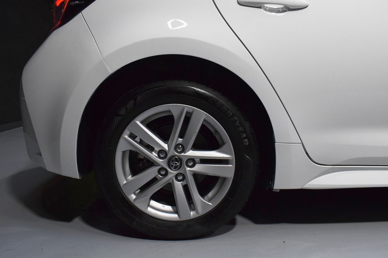 Toyota Corolla 1.8 HYBRID ACTIVE TECH E-CVT - Foto 29