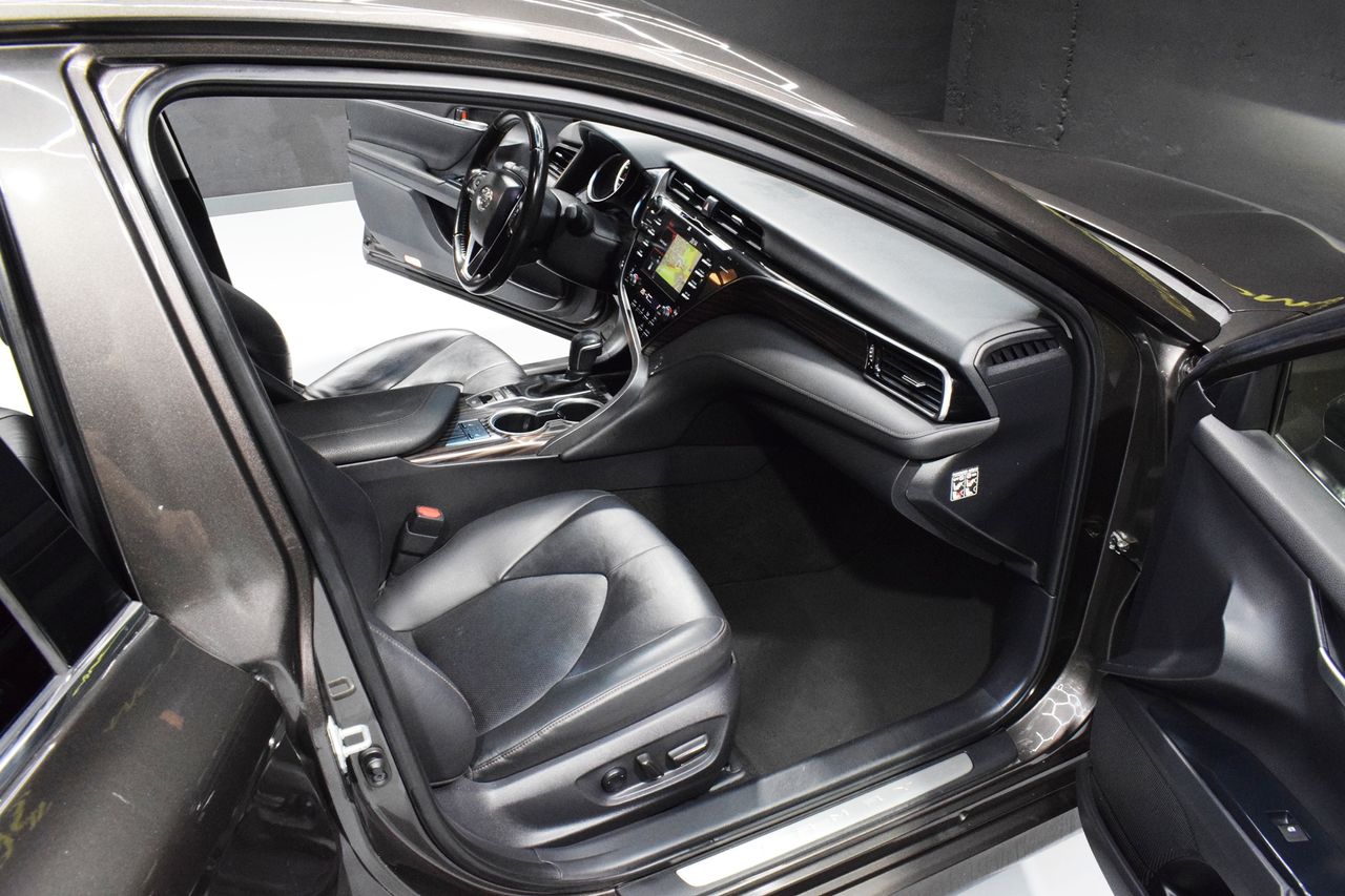 Toyota Camry 2.5 220H Luxury  - Foto 13