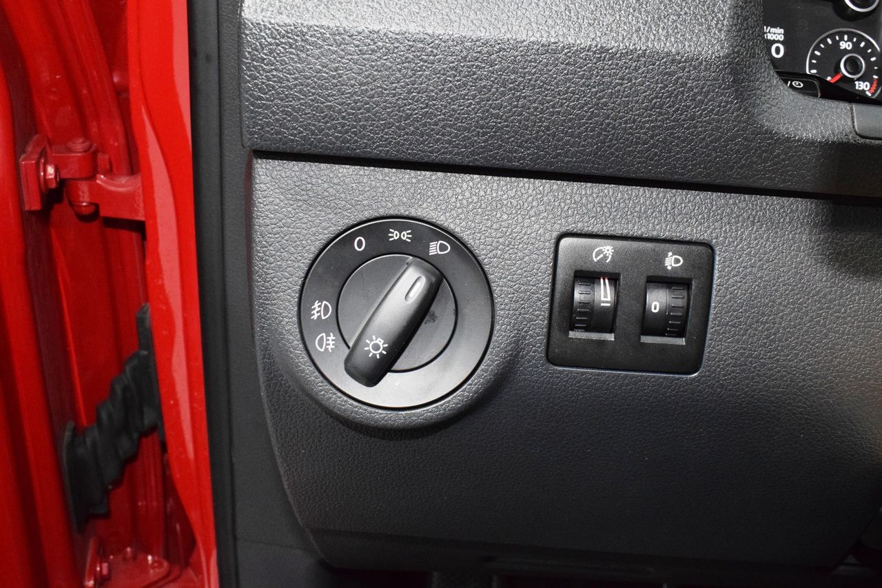 Volkswagen Caddy Profesional Kombi BMT 2.0 TDI 100CV   - Foto 14