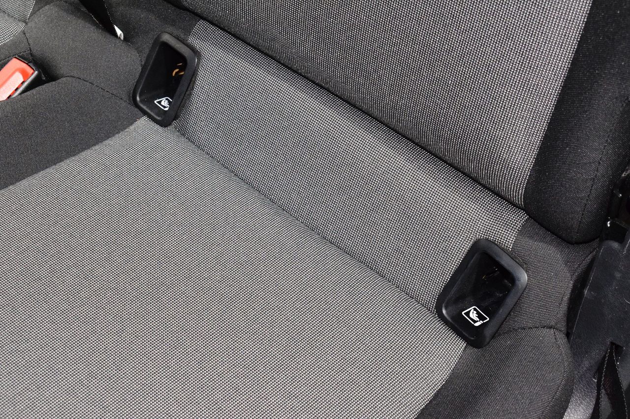 Volkswagen Caddy Profesional Kombi BMT 2.0 TDI 100CV   - Foto 25