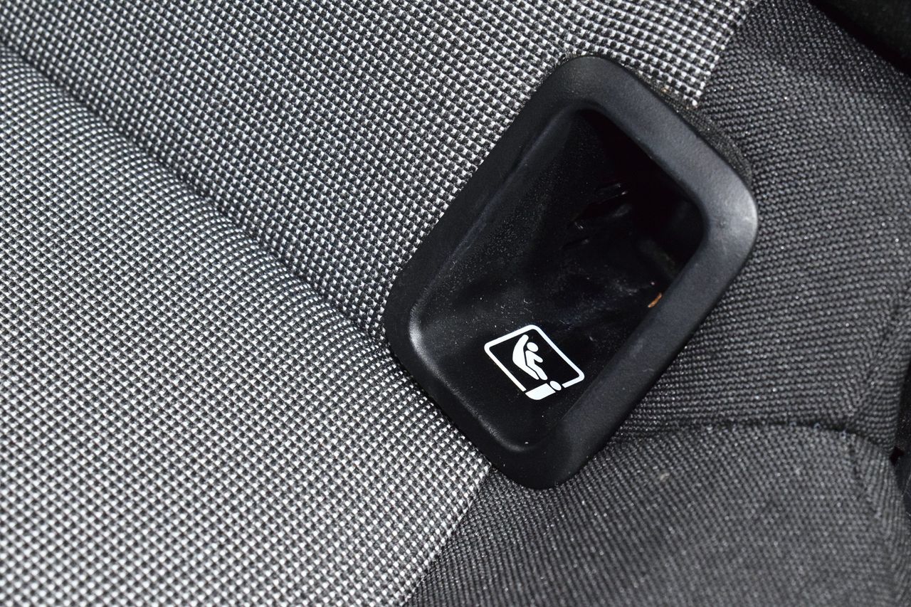 Volkswagen Caddy Profesional Kombi BMT 2.0 TDI 100CV   - Foto 26