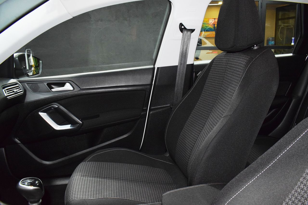 Peugeot 308 SW ACTIVE PACK BLUEHDI 100 SS  - Foto 22