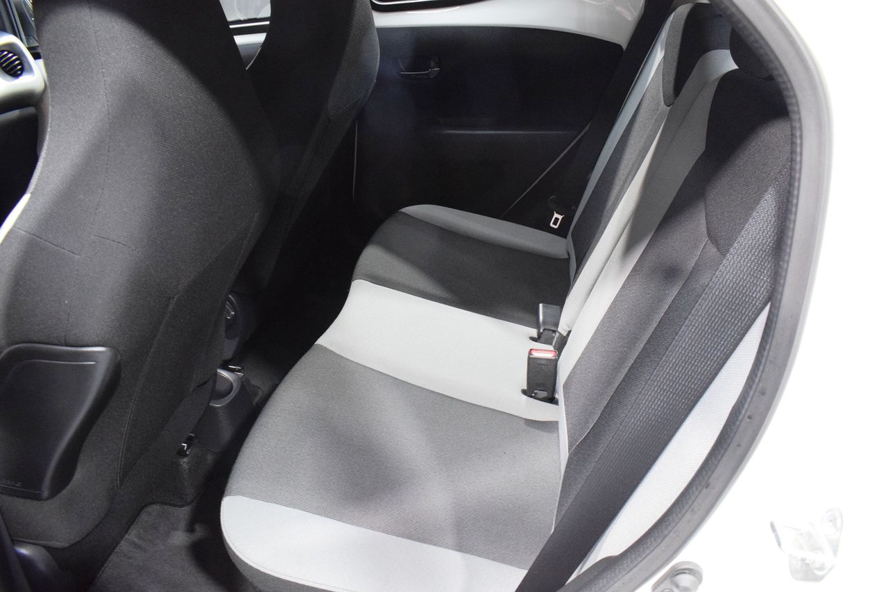 Toyota Aygo 1.0 XPLAY 70 CV AUTO  - Foto 21