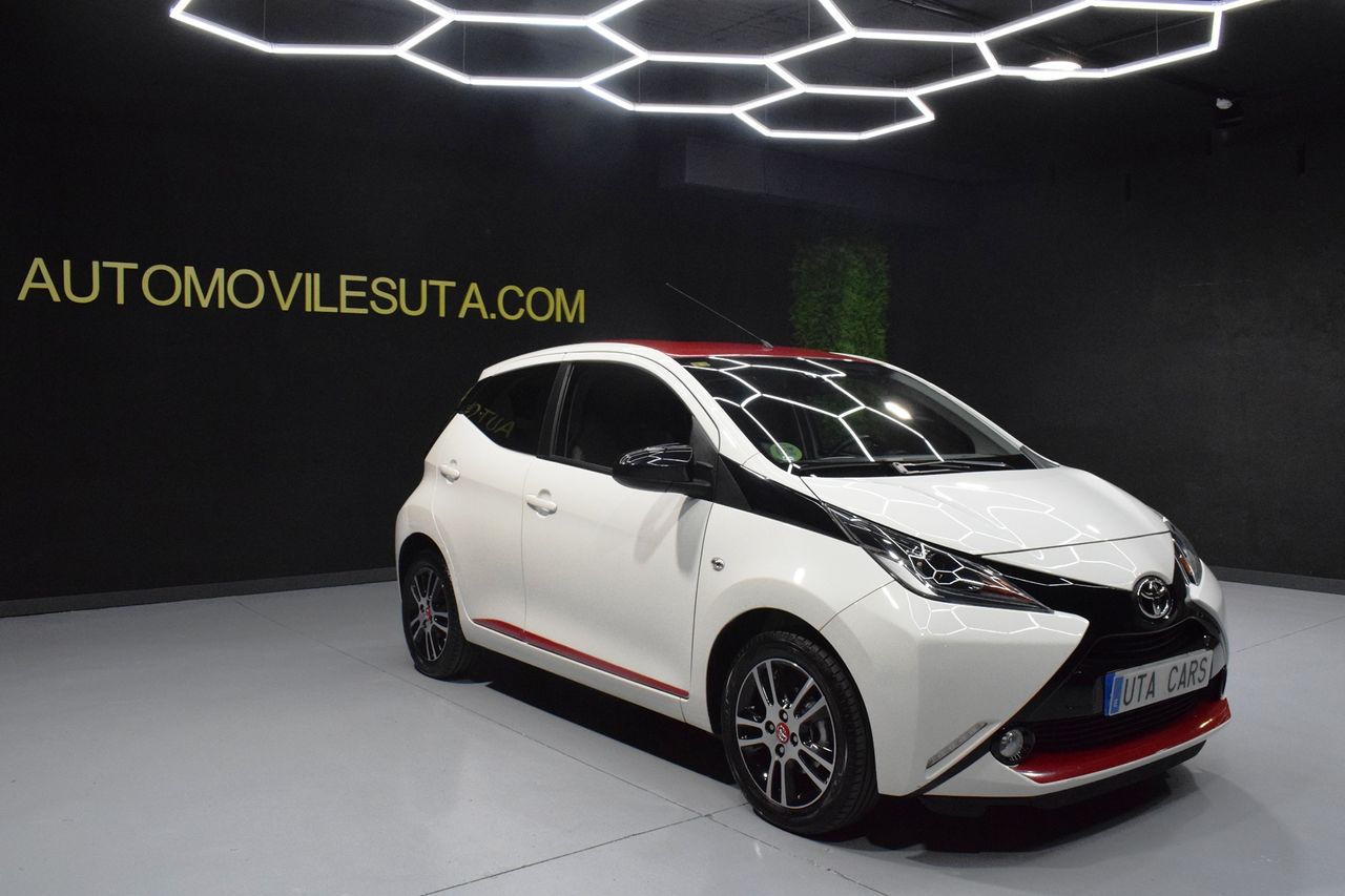 Toyota Aygo 1.0 XPLAY 70 CV AUTO  - Foto 8