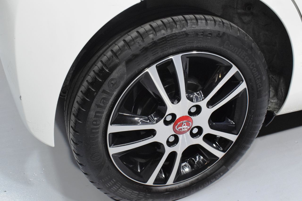 Toyota Aygo 1.0 XPLAY 70 CV AUTO  - Foto 25