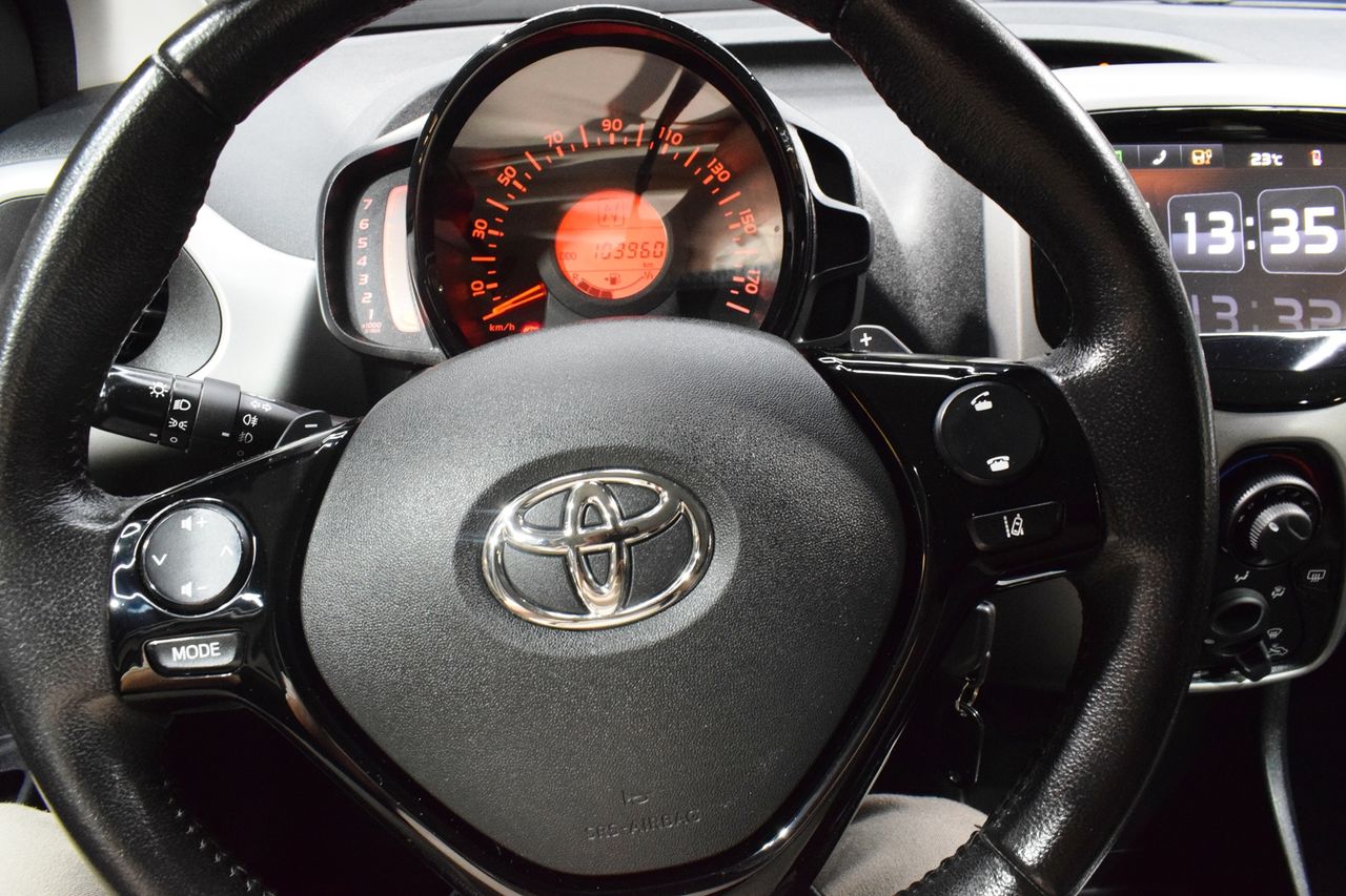 Toyota Aygo 1.0 XPLAY 70 CV AUTO  - Foto 13