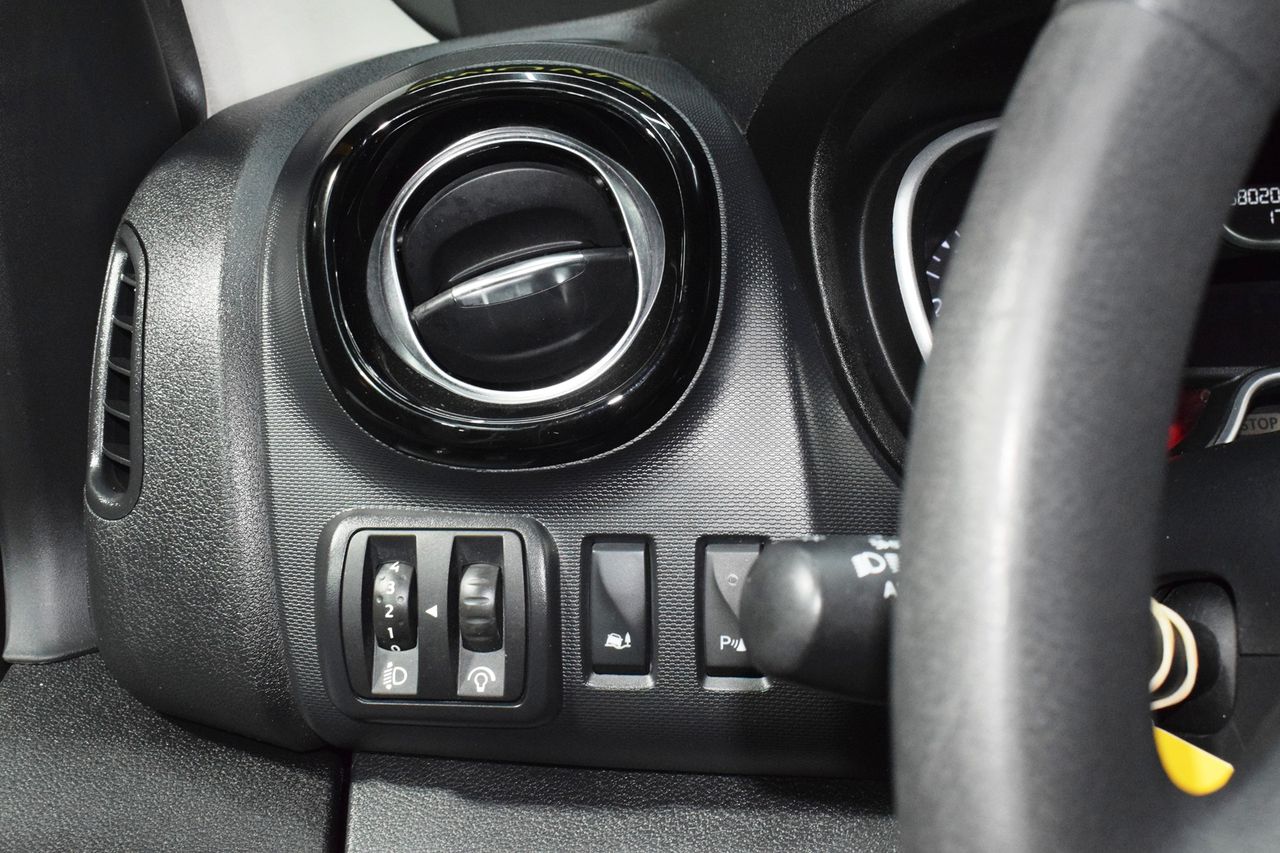 Renault Trafic Furgón 29 L2H1 Energy BluedCi 95CV 4 P - Foto 18