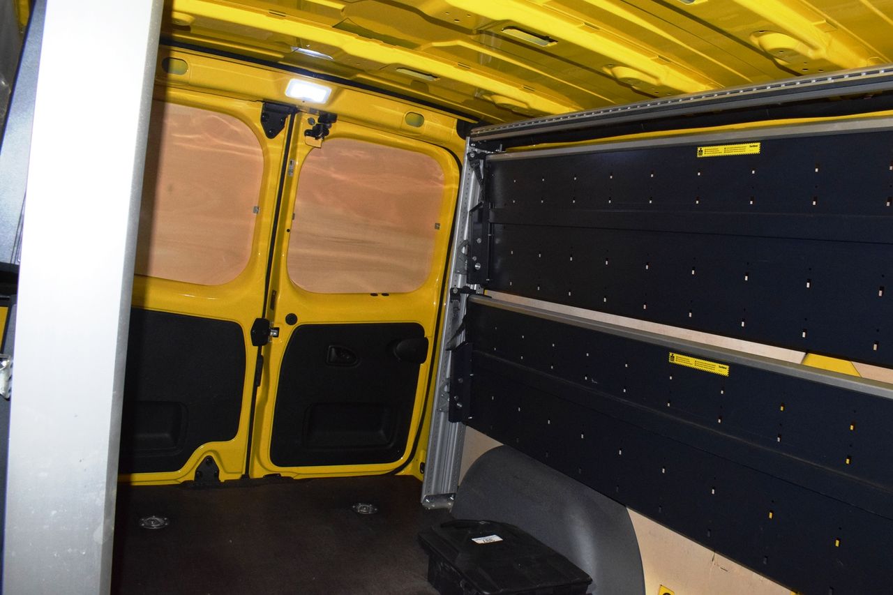 Renault Trafic Furgón 29 L2H1 Energy BluedCi 95CV 4 P - Foto 13