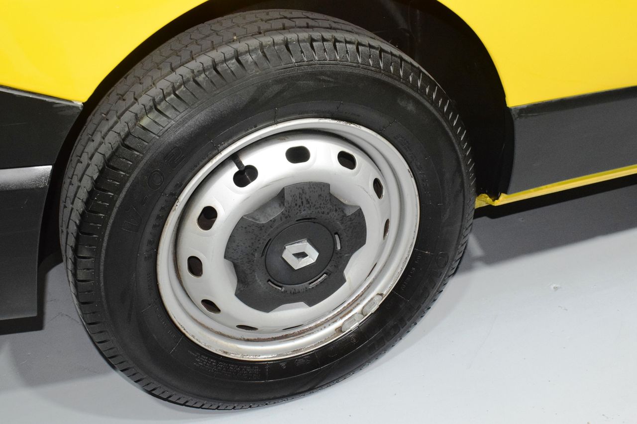 Renault Trafic Furgón 29 L2H1 Energy BluedCi 95CV 4 P - Foto 27