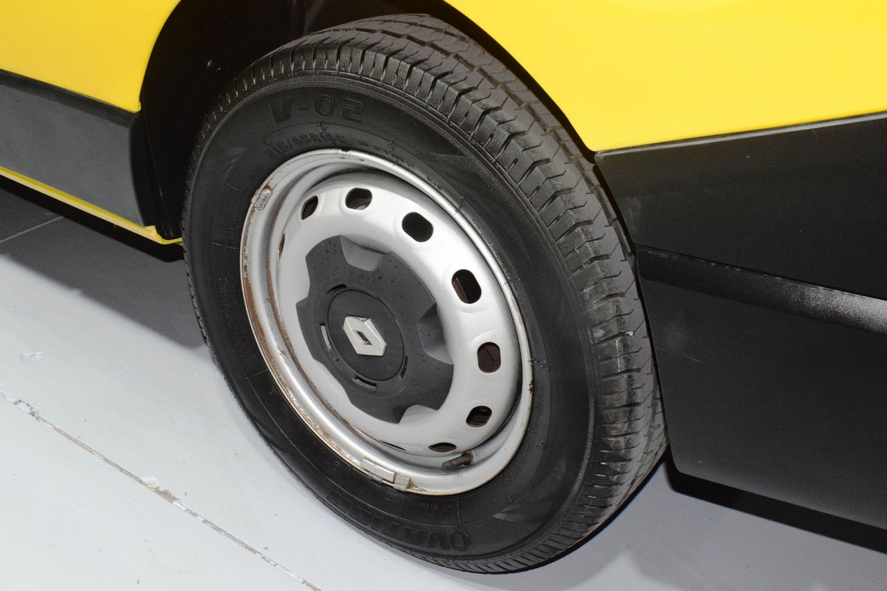 Renault Trafic Furgón 29 L2H1 Energy BluedCi 95CV 4 P - Foto 28