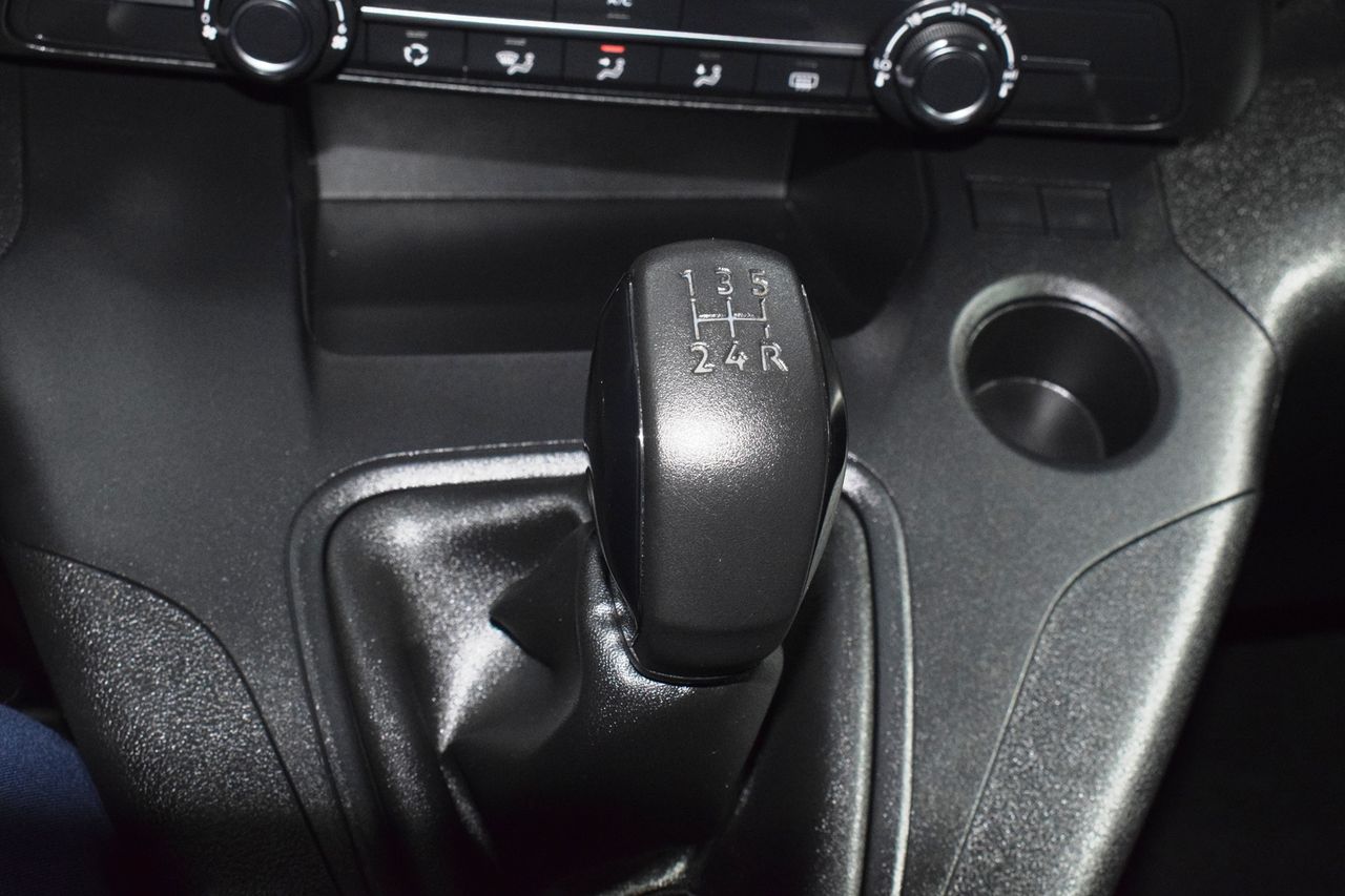 Peugeot Rifter Active Long BlueHDi 73kW 5 P - Foto 18