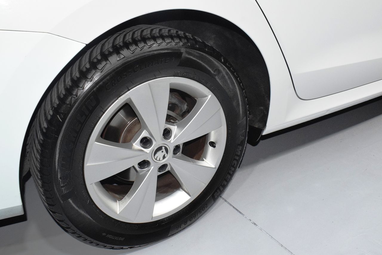 Skoda Octavia Combi 1.0 TSI 81kW(110CV) DSG mHEV Ambition - Foto 27