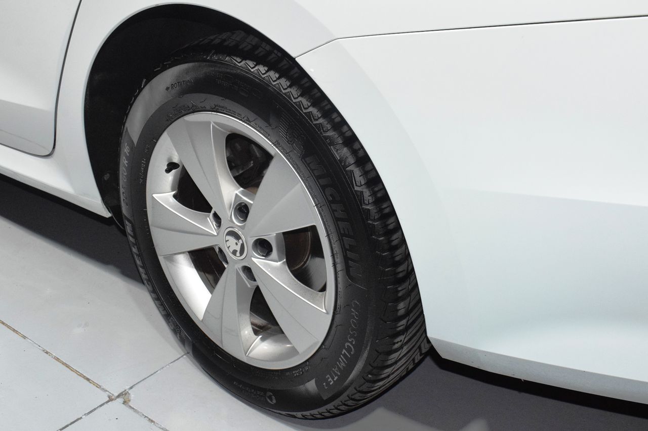 Skoda Octavia Combi 1.0 TSI 81kW(110CV) DSG mHEV Ambition - Foto 28