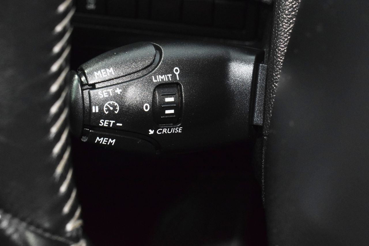 Peugeot 308 ALLURE BLUEHDI 130 SS 6 VEL - Foto 13