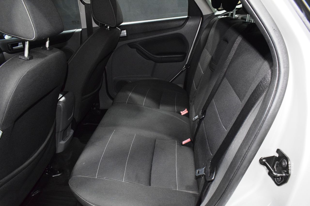 Ford Focus 1.8 TDCI TITANIUM - Foto 18