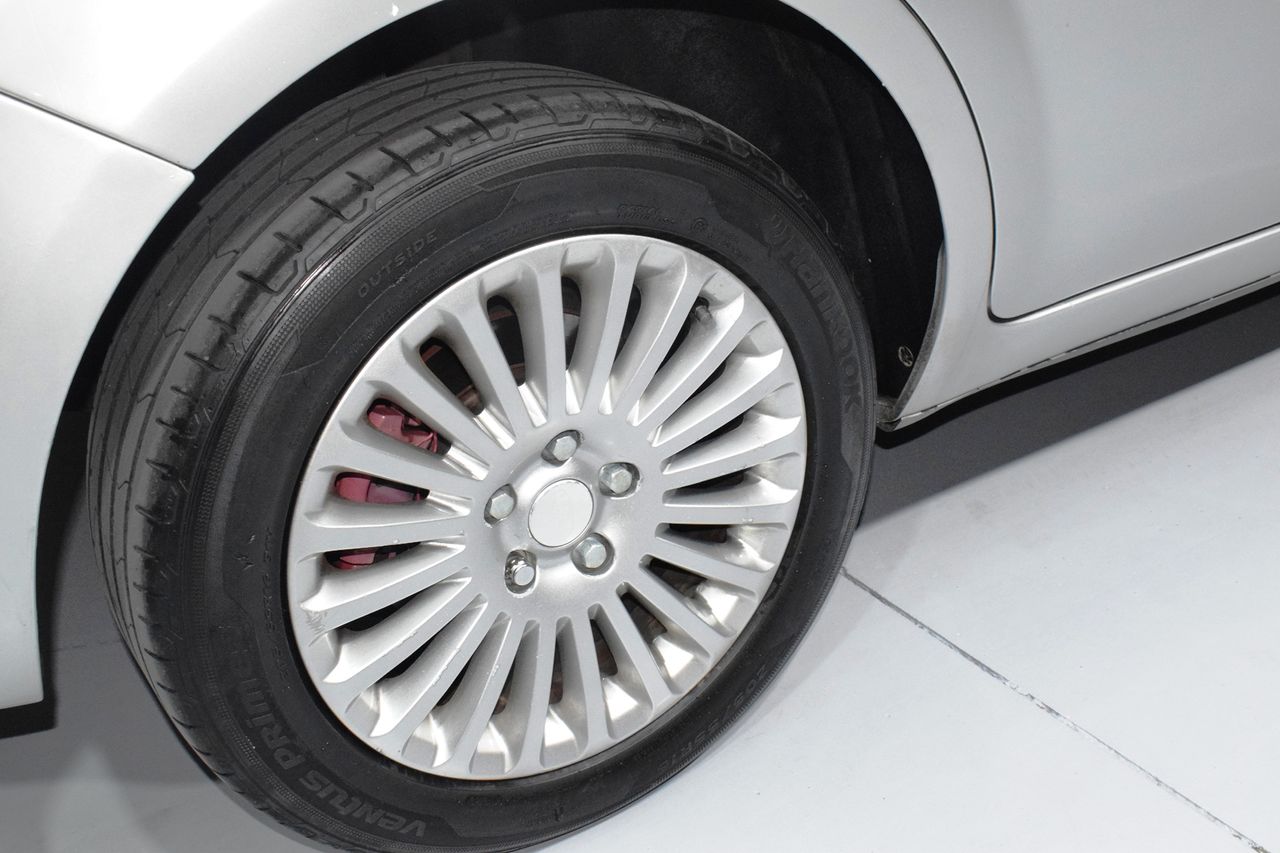 Ford Focus 1.8 TDCI TITANIUM - Foto 21