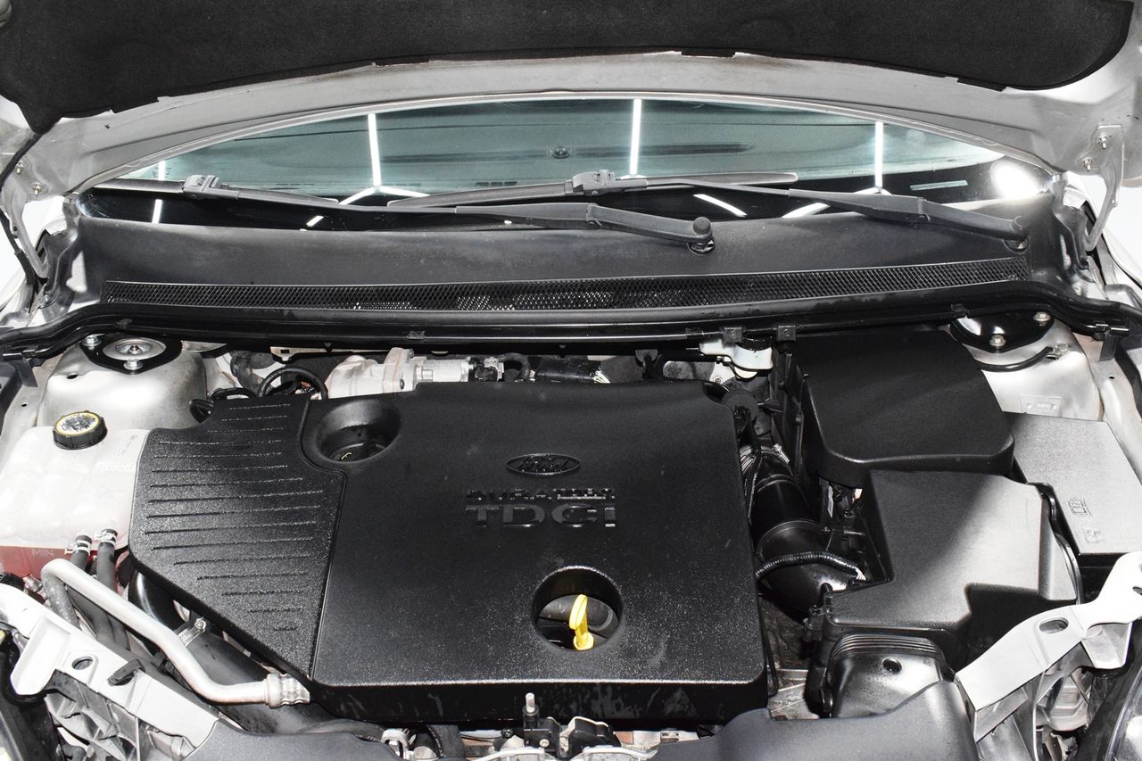 Ford Focus 1.8 TDCI TITANIUM - Foto 23