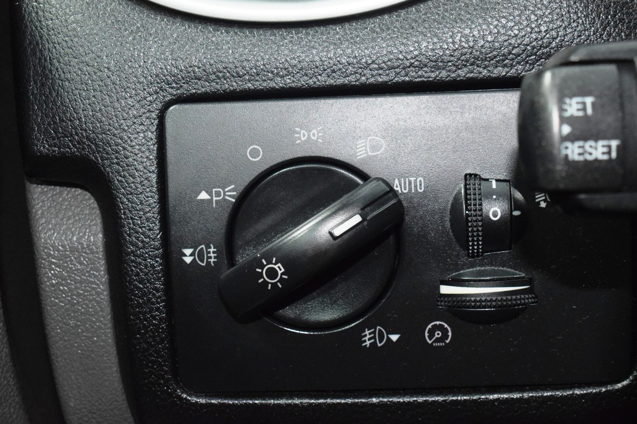 Ford Focus 1.8 TDCI TITANIUM - Foto 14