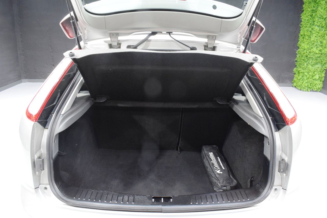 Ford Focus 1.8 TDCI TITANIUM - Foto 8