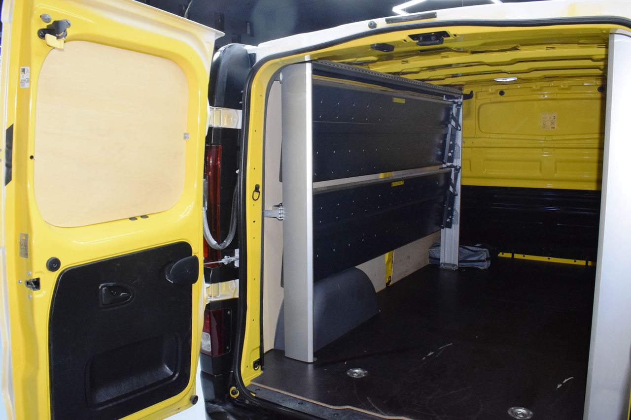 Renault Trafic Furgón 29 L2H1 Energy BluedCi 70 kW 4 P - Foto 9