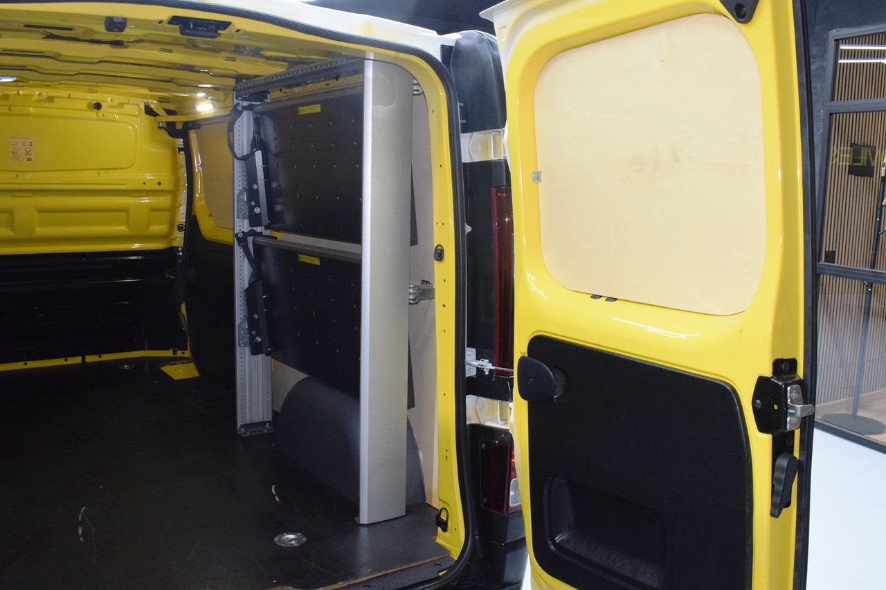 Renault Trafic Furgón 29 L2H1 Energy BluedCi 70 kW 4 P - Foto 10