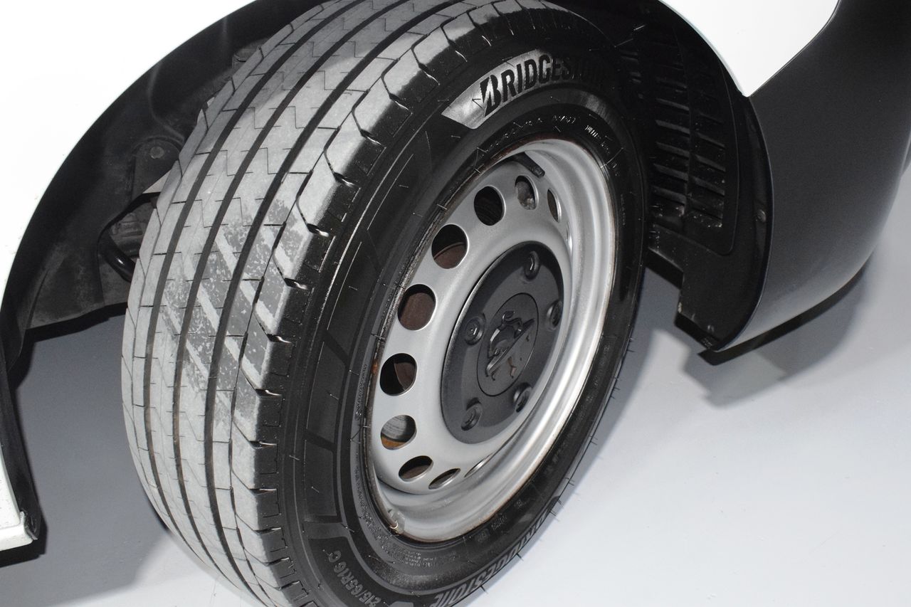 Peugeot Expert Furgón Pro Standard 2.0 HDi - Foto 27