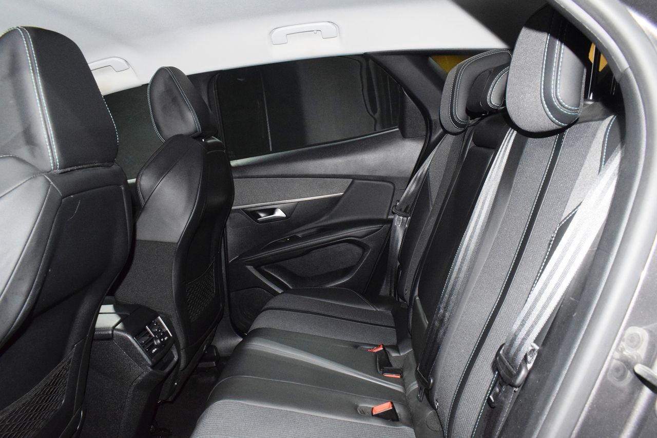 Peugeot 3008 1.5 BlueHDi 96kW S&S Allure Pack - Foto 12