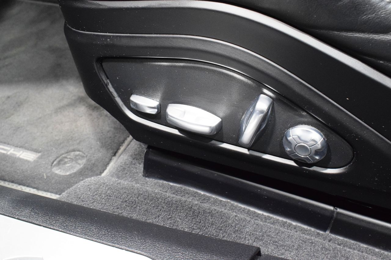 Porsche Panamera 4S DIESEL - Foto 31
