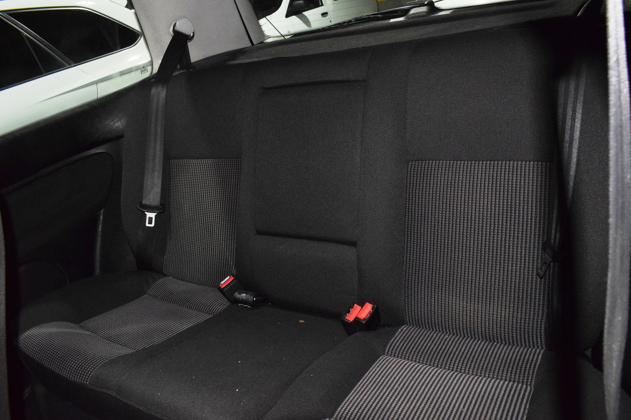 Volkswagen Golf 1.6 HIGHLINE - Foto 23